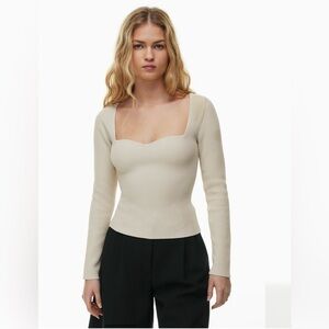 Aritzia Sculpt Knit Sweetheart Longsleeve - matte pearl, XS